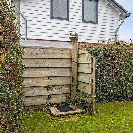 Vakantiehuisje In Ouddorp Dichtbij Het Strand Vila Exterior foto